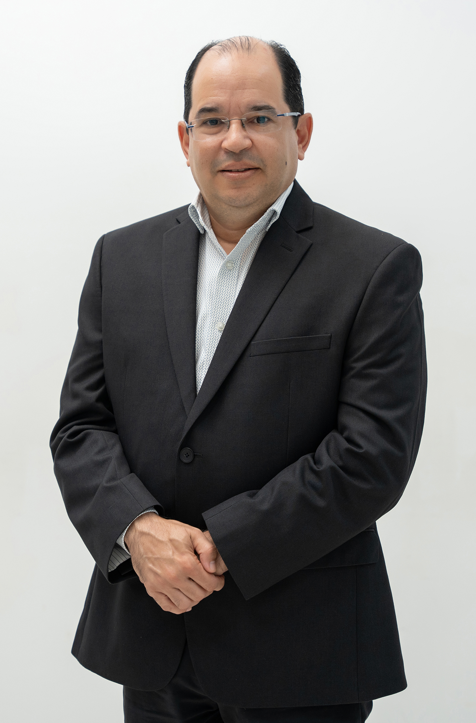 Dr. Rafael Saint-Hilaire